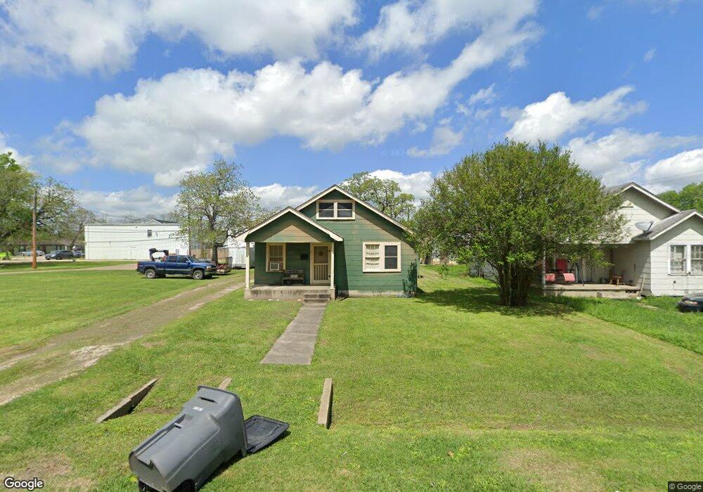 3011 5th St, Bay City, TX 77414 - photo 1