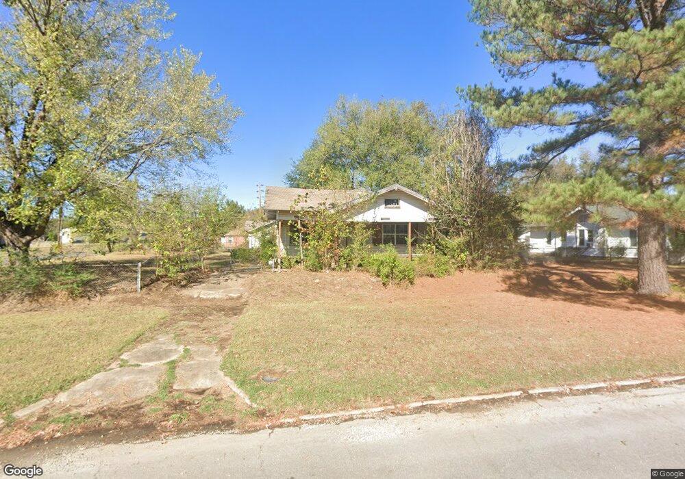 1117 W 8th St, Okmulgee, OK 74447 - photo 1