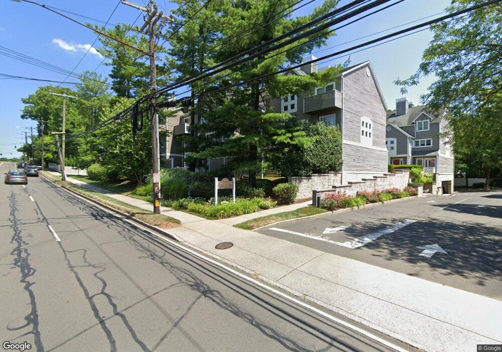 453 E Putnam Ave unit J1, Old Greenwich, CT 06870 - photo 1