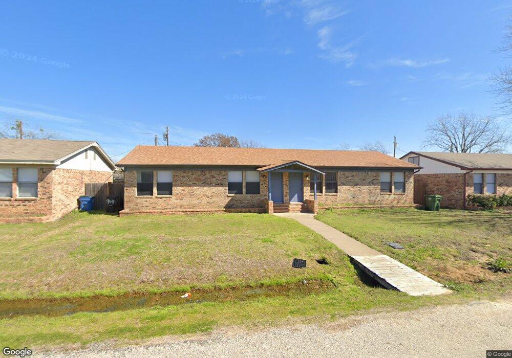 946 Meadowlark Cir, Granbury, TX 76049 - photo 1