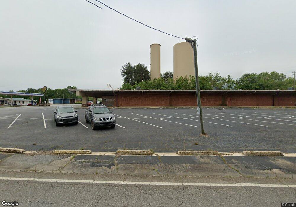 215 S Main St, Cornelia, GA 30531 - photo 1