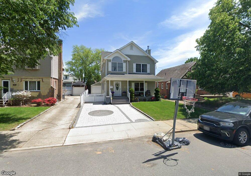 133 Commonwealth St, Franklin Square, NY 11010 - photo 1