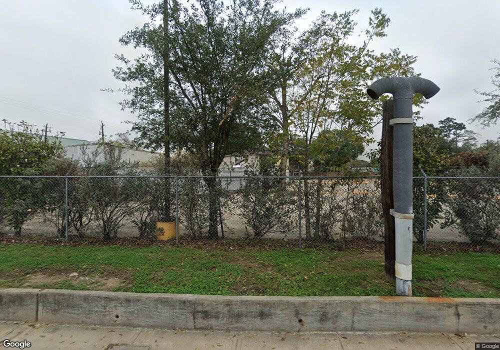 108 King St, Houston, TX 77022 - photo 1