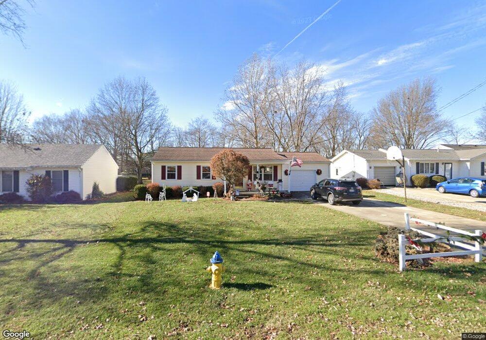 705 S 36th St, Mattoon, IL 61938 - photo 1