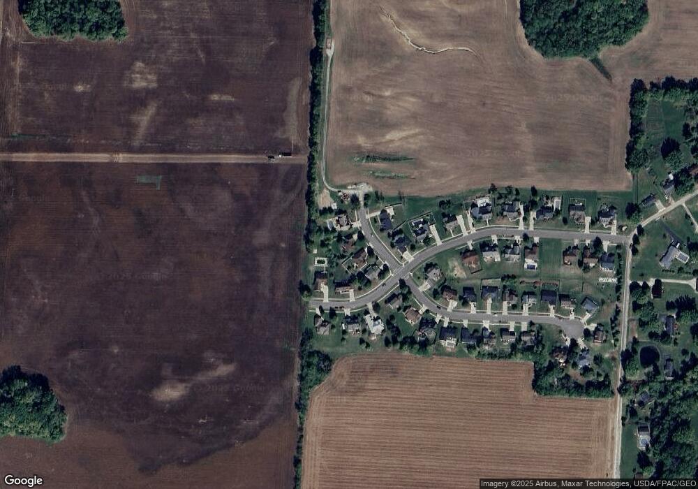 1003 Ridge Dr, Circleville, OH 43113 - photo 1