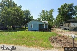 518 Mansur St, Hardin, MO 64035