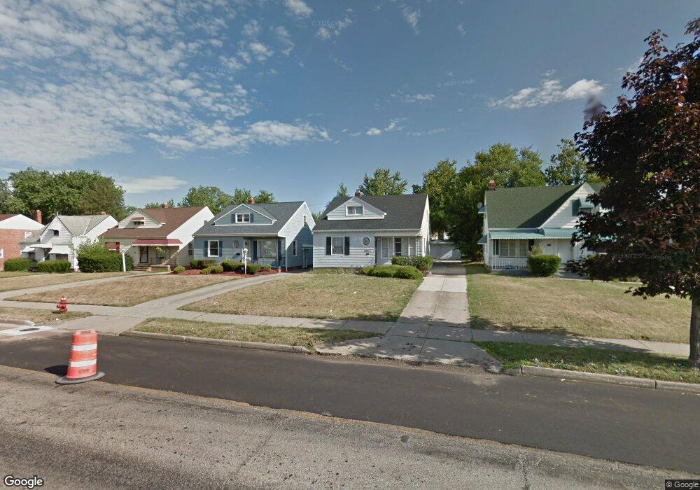 20017 Libby Rd, Maple Heights, OH 44137 - photo 1