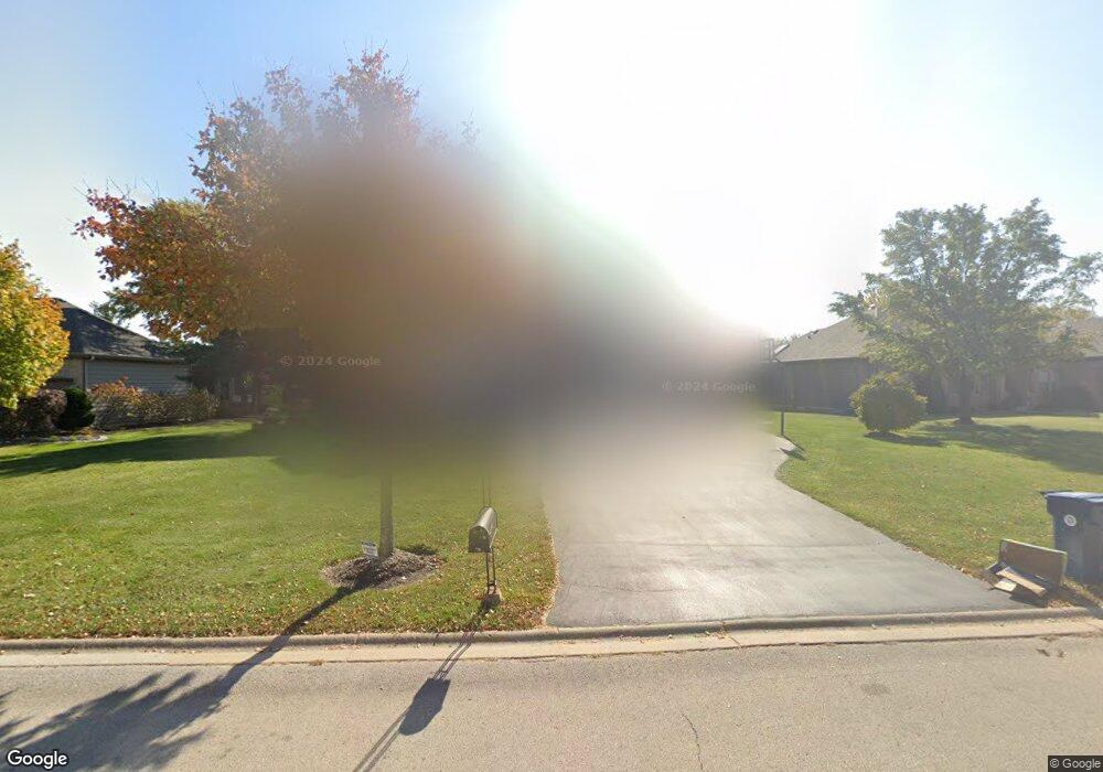 581 Clover Dr, Algonquin, IL 60102 - photo 1