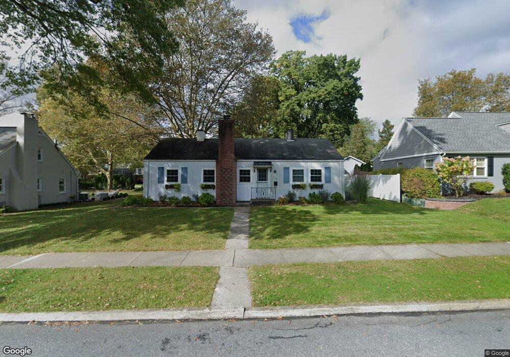 742 Linden Rd, Hershey, PA 17033 - photo 1