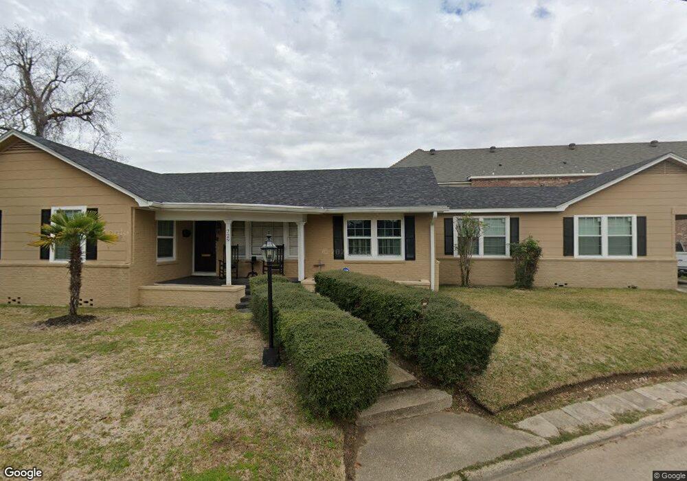 729 Kirby Ln, Lake Charles, LA 70601 - photo 1