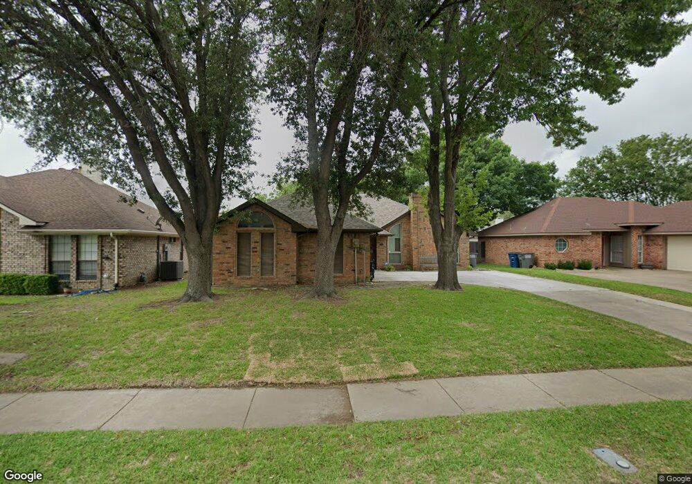 203 N Winding Oaks Dr, Wylie, TX 75098 - photo 1