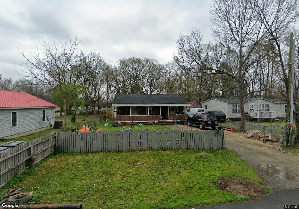 1418 Washington Ave, Siler City, NC 27344 - photo 1