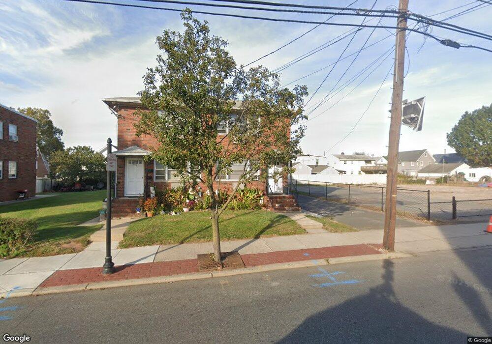 658 Roosevelt Ave, Carteret, NJ 07008 - photo 1