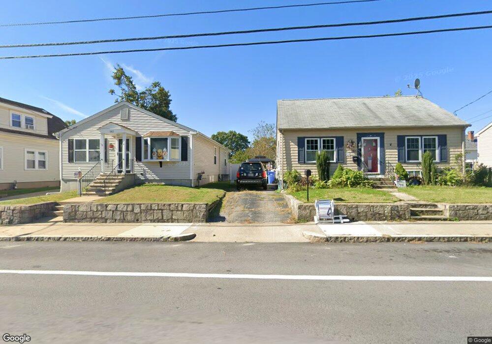 384 High St, Cumberland, RI 02864 - photo 1