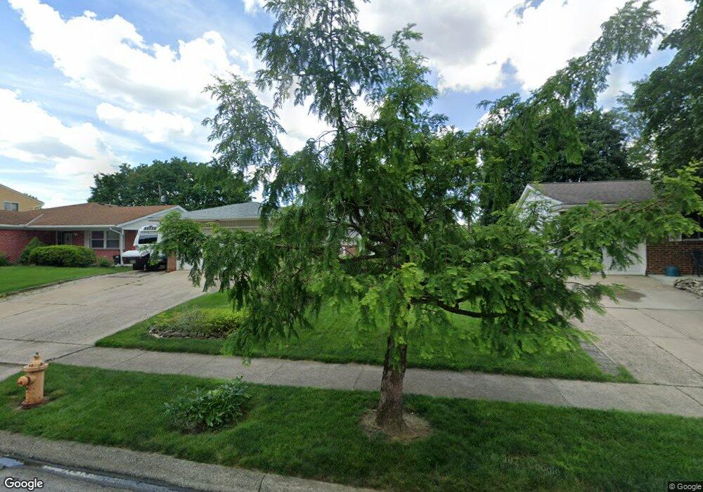 2218 Balmoral Rd, Columbus, OH 43229 - photo 1