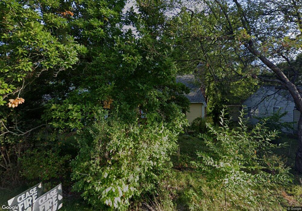 84 Potwine Ln, Amherst, MA 01002 - photo 1