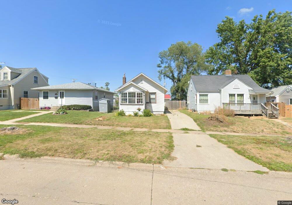 1260 18th Ave SW, Cedar Rapids, IA 52404 - photo 1