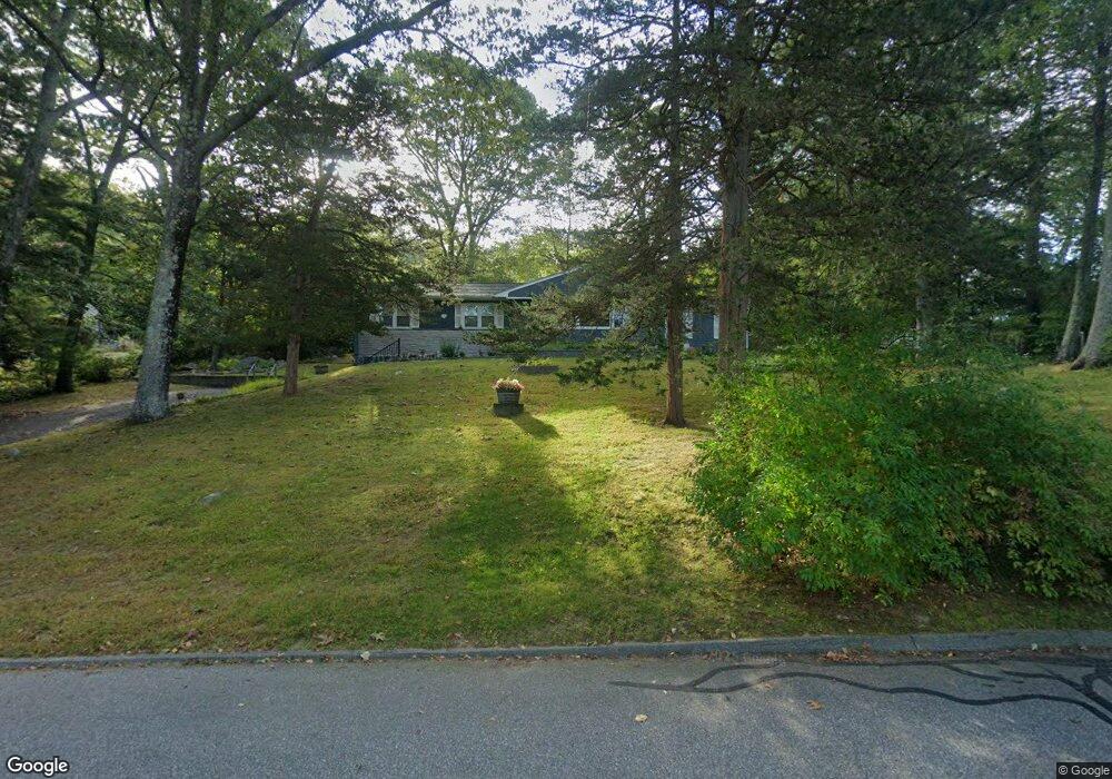 6 Hemlock Cir, Gales Ferry, CT 06335 - photo 1