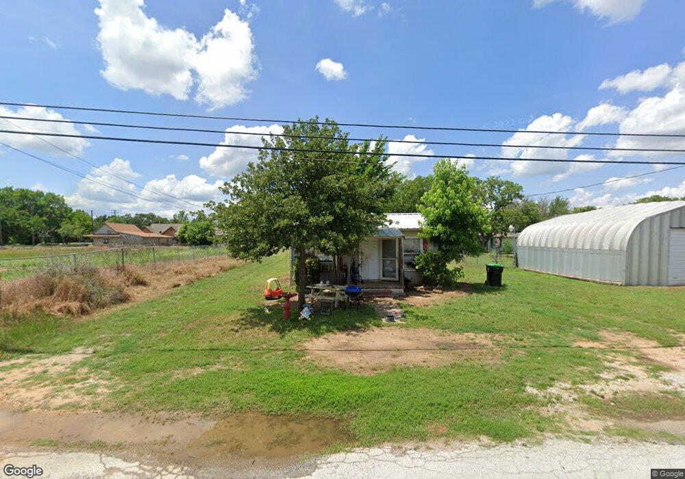 206 S Ewing St, Boyd, TX 76023 - photo 1