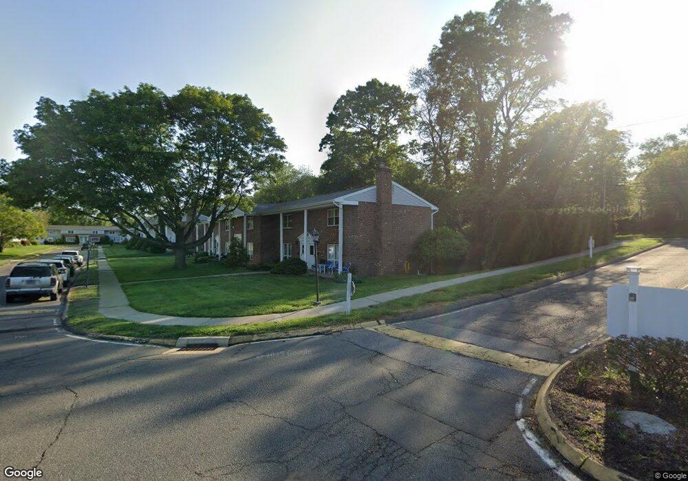 7 Carriage Path N, Milford, CT 06460 - photo 1