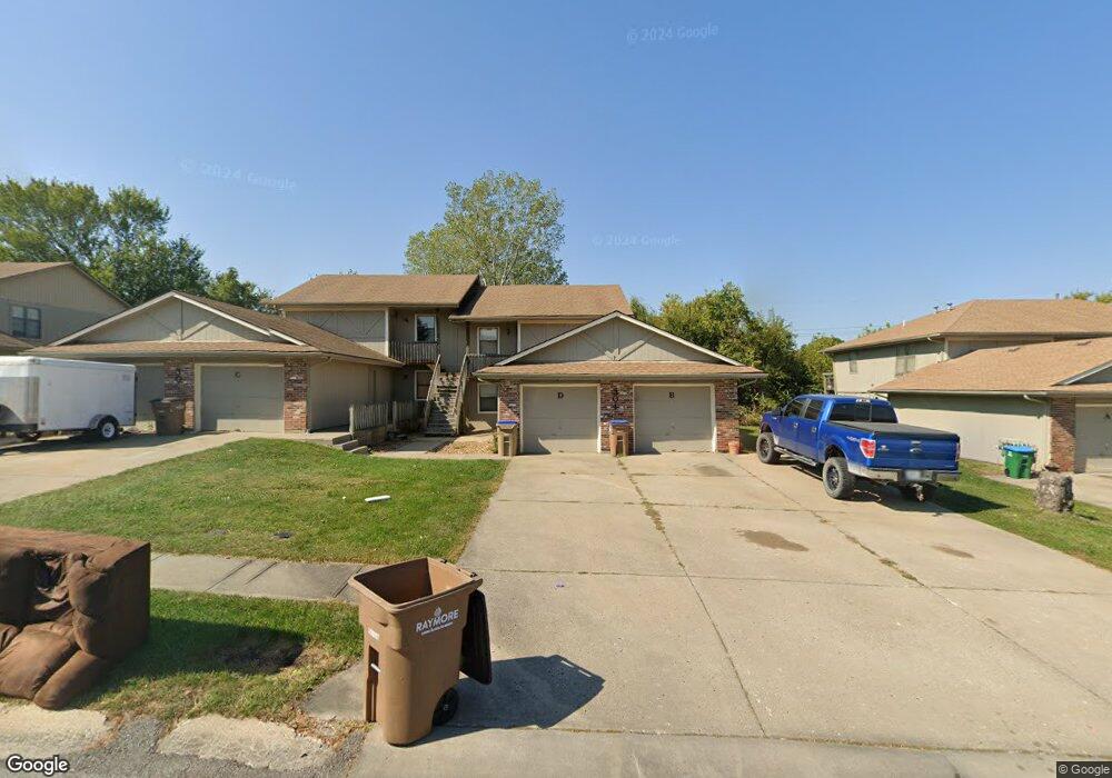 304 Sky Vue Dr, Raymore, MO 64083 - photo 1
