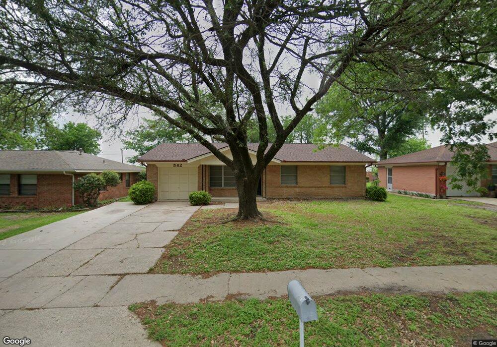 582 Lakeshore Dr, Ennis, TX 75119 - photo 1