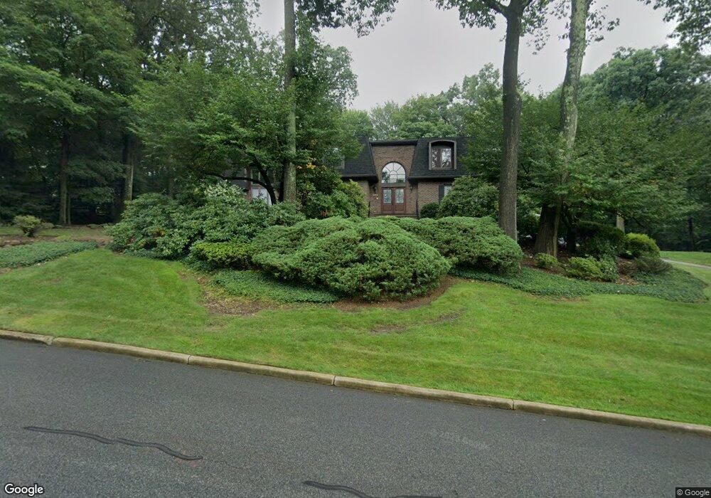 754 Oak Ln, Franklin Lakes, NJ 07417 - photo 1