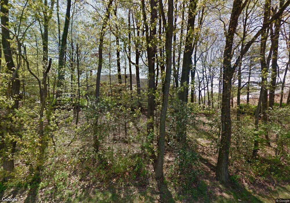 6402 Seven Oaks Ct, Falls Church, VA 22042 - photo 1