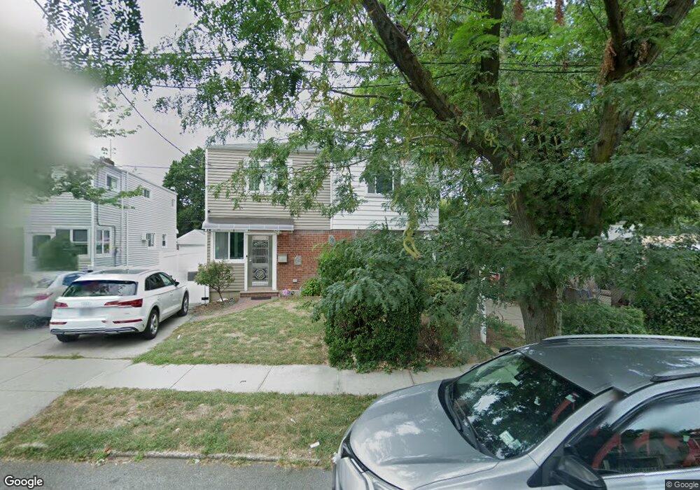 6338 136th St, Flushing, NY 11367 - photo 1