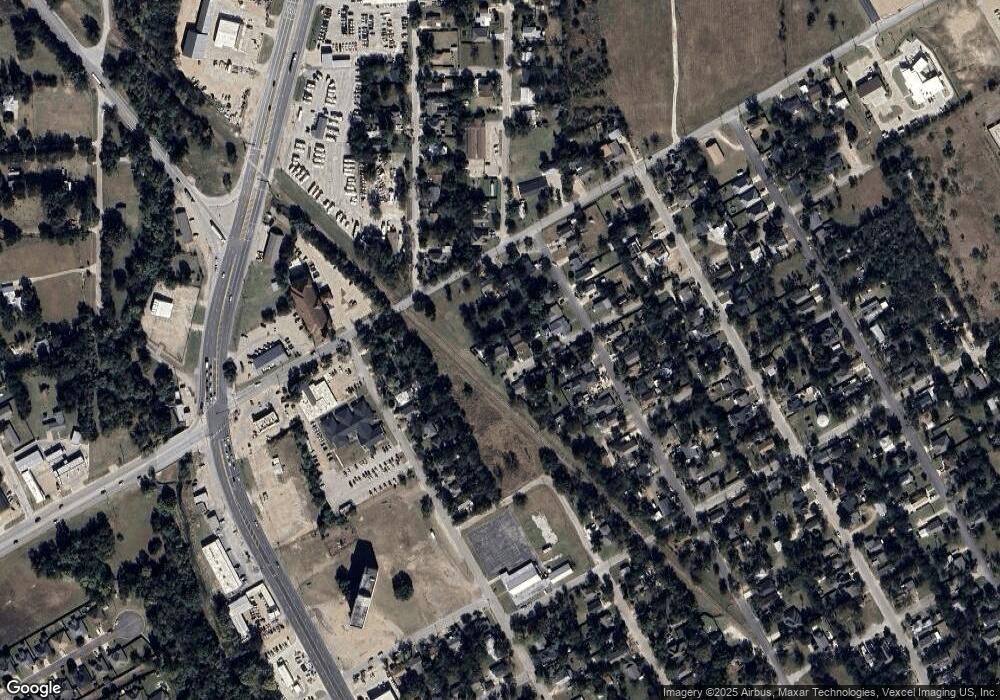 301 Crane Ave, Cleburne, TX 76031 - photo 1