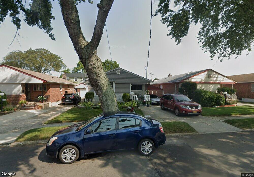 23203 129th Ave, Springfield Gardens, NY 11413 - photo 1