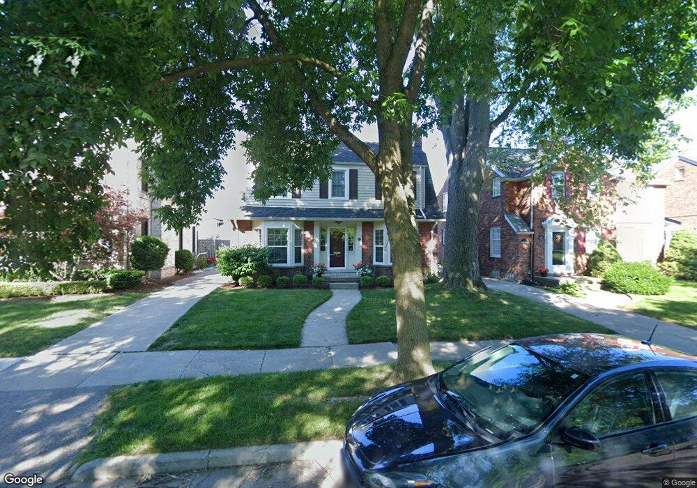 281 Mcmillan Rd, Grosse Pointe Farms, MI 48236 - photo 1