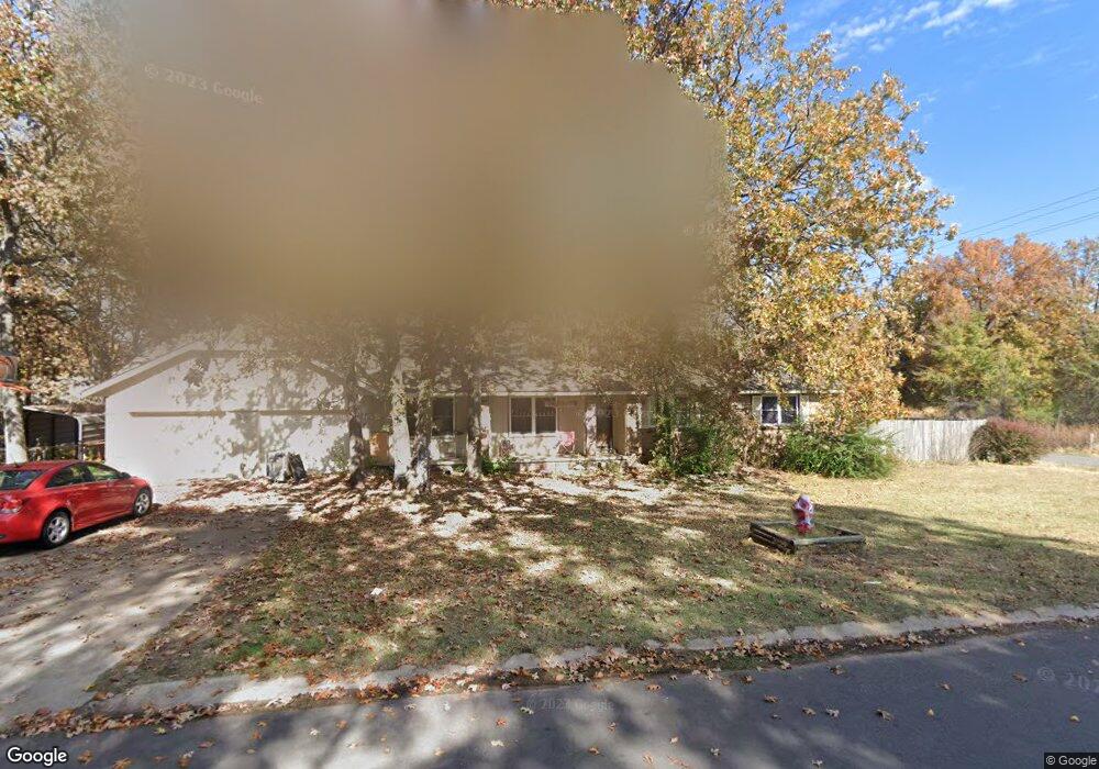 711 Jeffrey St, Tahlequah, OK 74464 - photo 1