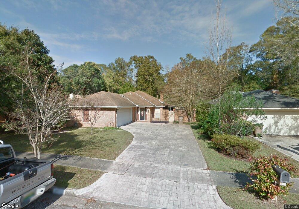 4032 Hillcrest Ln W, Mobile, AL 36693 - photo 1