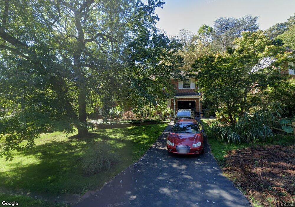 7205 Gordons Rd, Falls Church, VA 22043 - photo 1