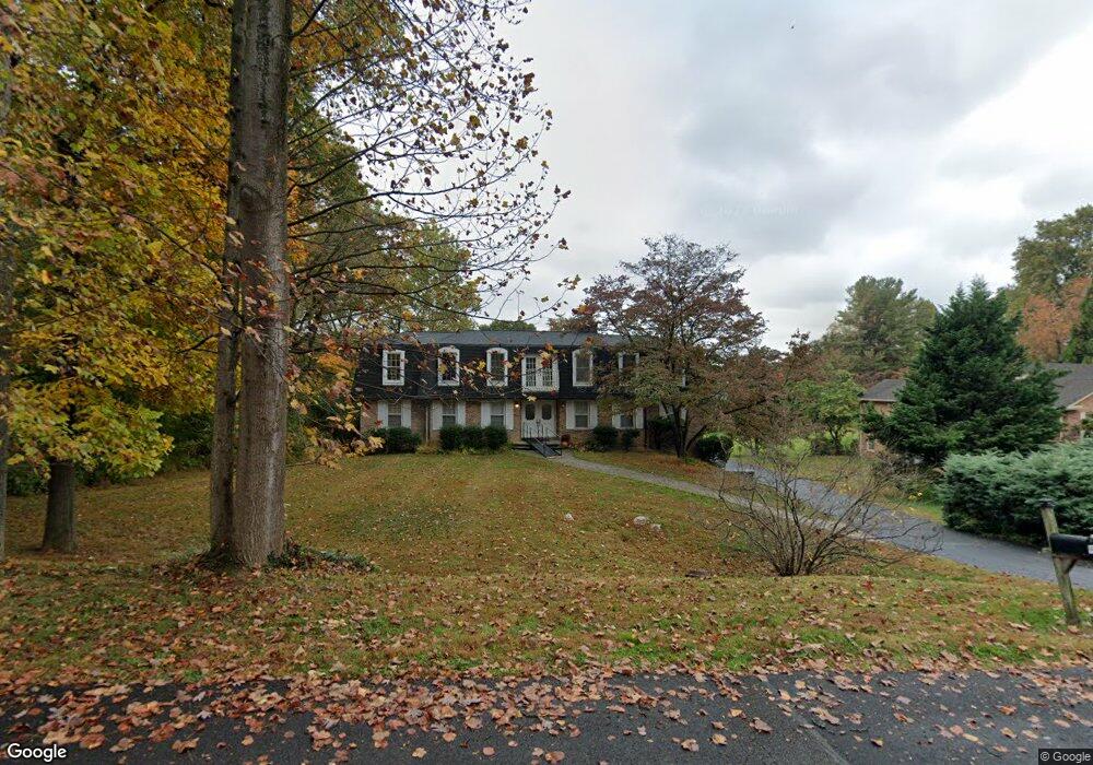 6805 Lupine Ln, McLean, VA 22101 - photo 1