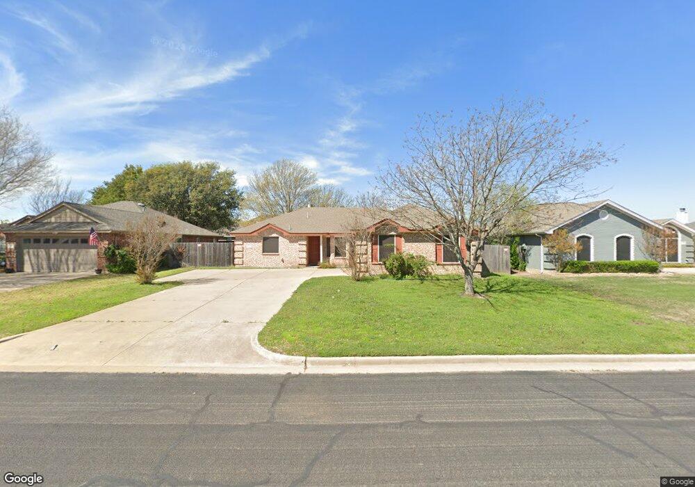 213 Willow Creek Dr, Weatherford, TX 76085 - photo 1