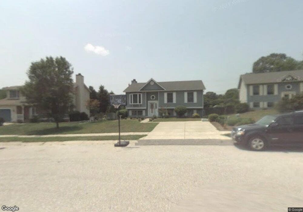 7 Raylene Ct, Glen Burnie, MD 21061 - photo 1