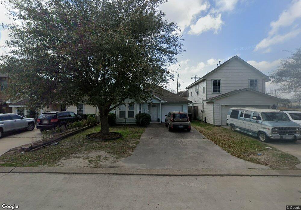 506 Firnat St, Houston, TX 77022 - photo 1