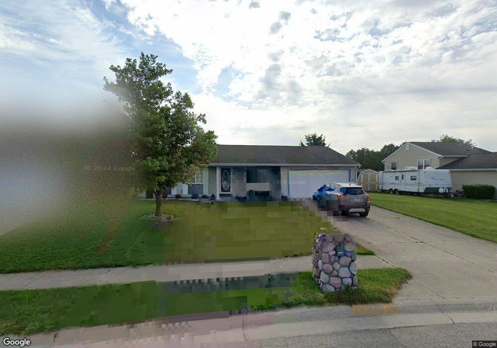 1353 Maple Ln, Nappanee, IN 46550 - photo 1