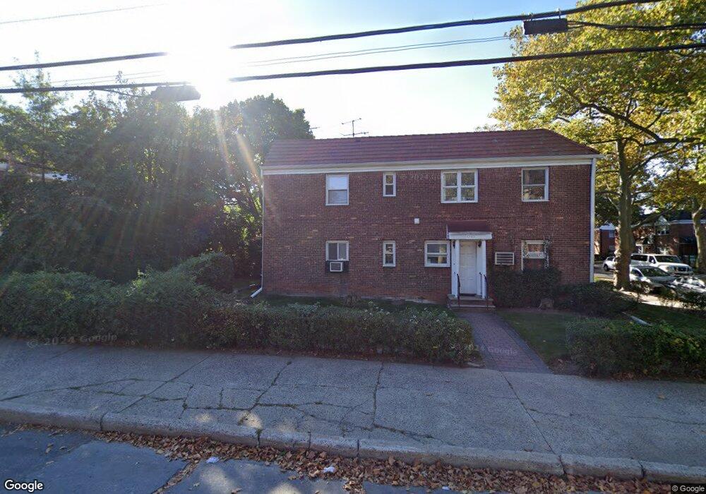 7303 197th St, Flushing, NY 11366 - photo 1