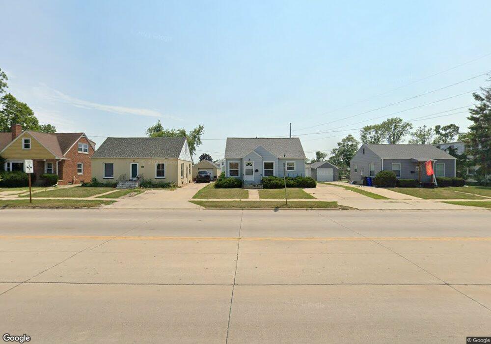 1719 1st Ave SW, Cedar Rapids, IA 52405 - photo 1