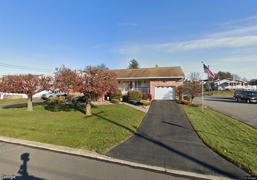 273 Elm St, Dupont, PA 18641 - photo 1