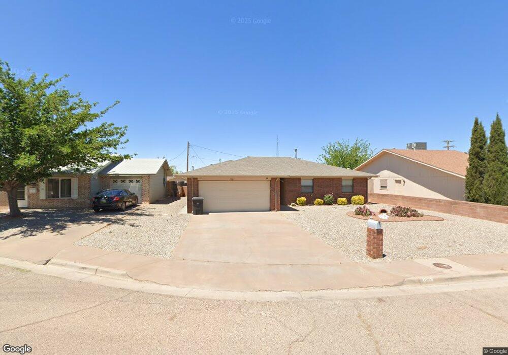 1911 Dewey Ct, Alamogordo, NM 88310 - photo 1