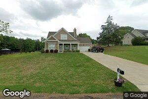 55 River View Dr, Carnesville, GA 30521