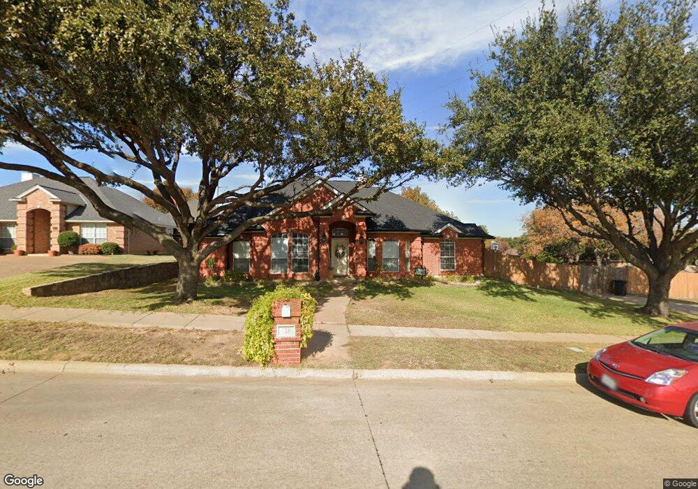 728 Evergreen Dr, Hurst, TX 76054 - photo 1