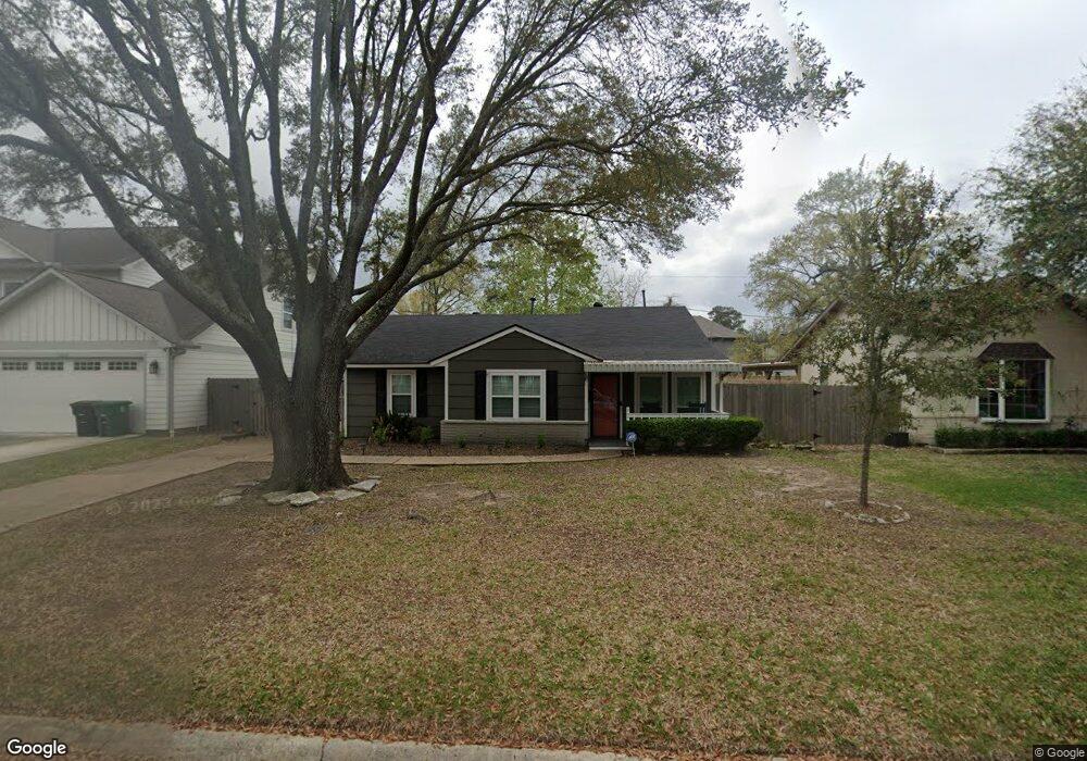 1317 Richelieu Ln, Houston, TX 77018 - photo 1