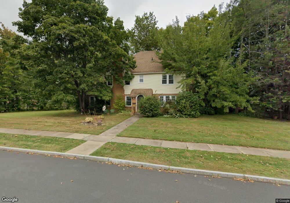 90 Rumford St, West Hartford, CT 06107 - photo 1