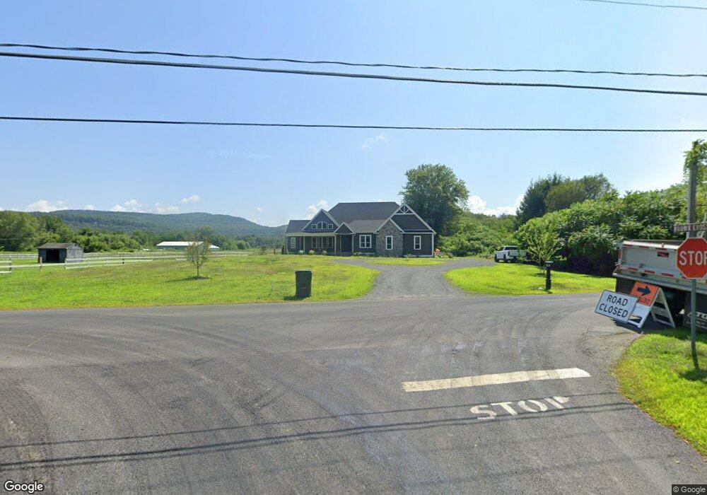 152 Russell St, Sunderland, MA 01375 - photo 1