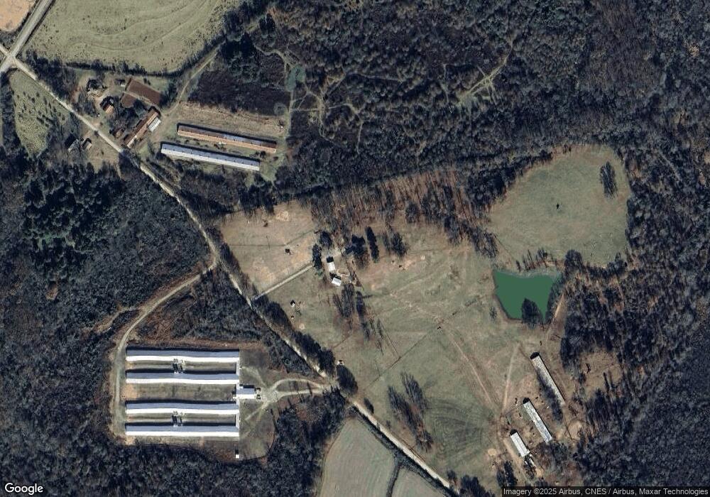 2292 Old Stagecoach Rd, Carnesville, GA 30521 - photo 1